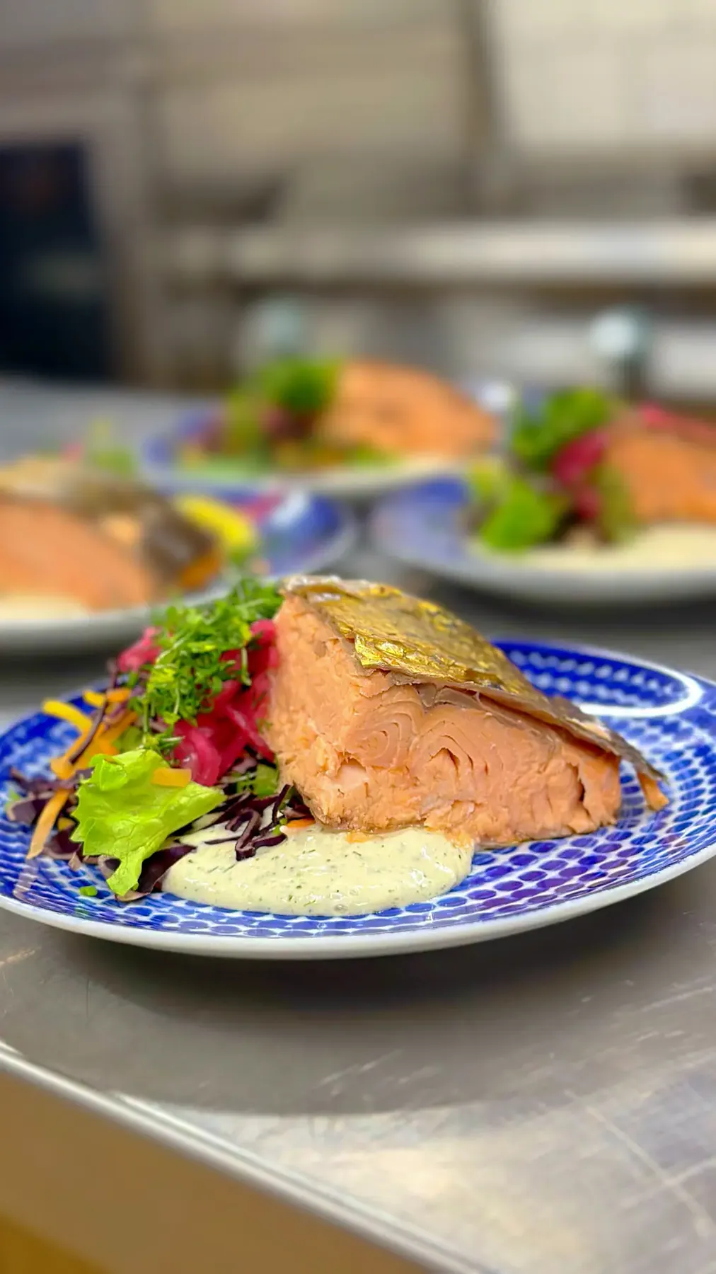 Laxtallrik i restaurangen