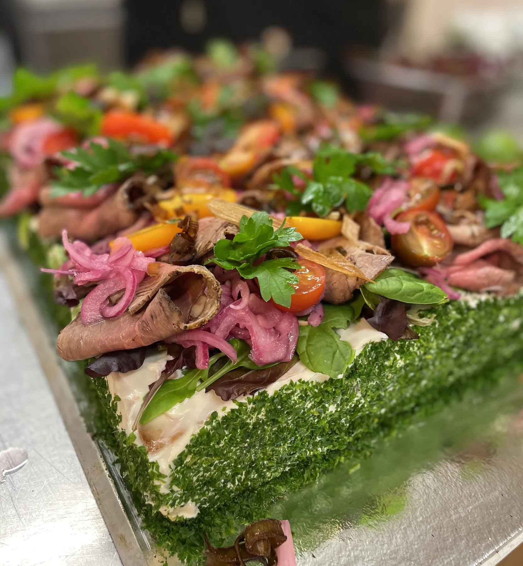 Sandwich cake, roast beef or chicken